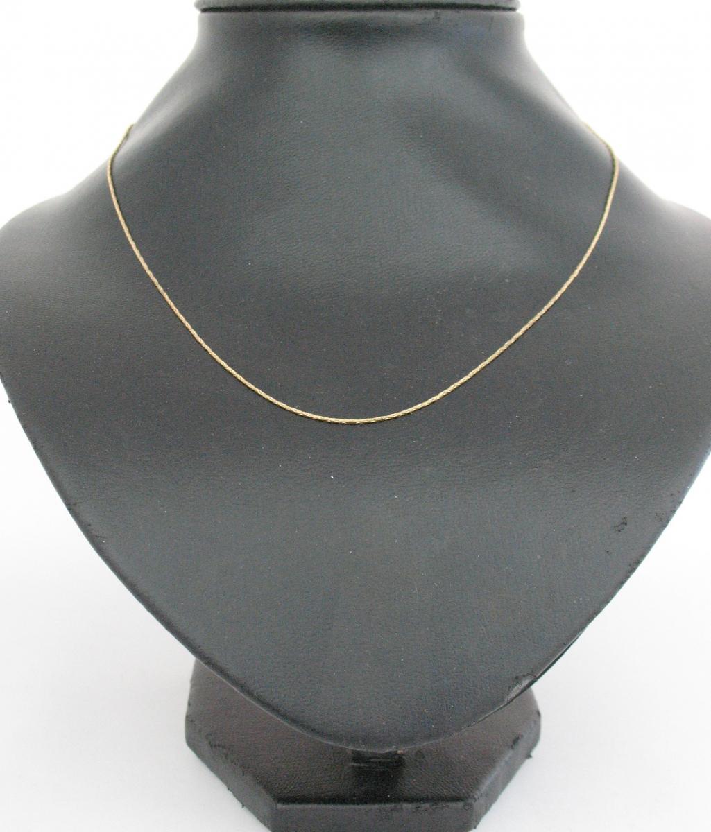 Gold tone Serpentine Chain 18"