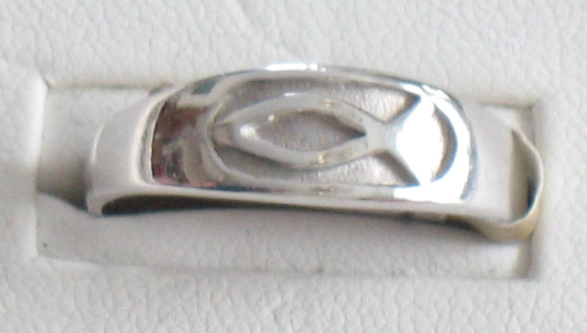 Ring - Sterling Silver Fish Size 10
