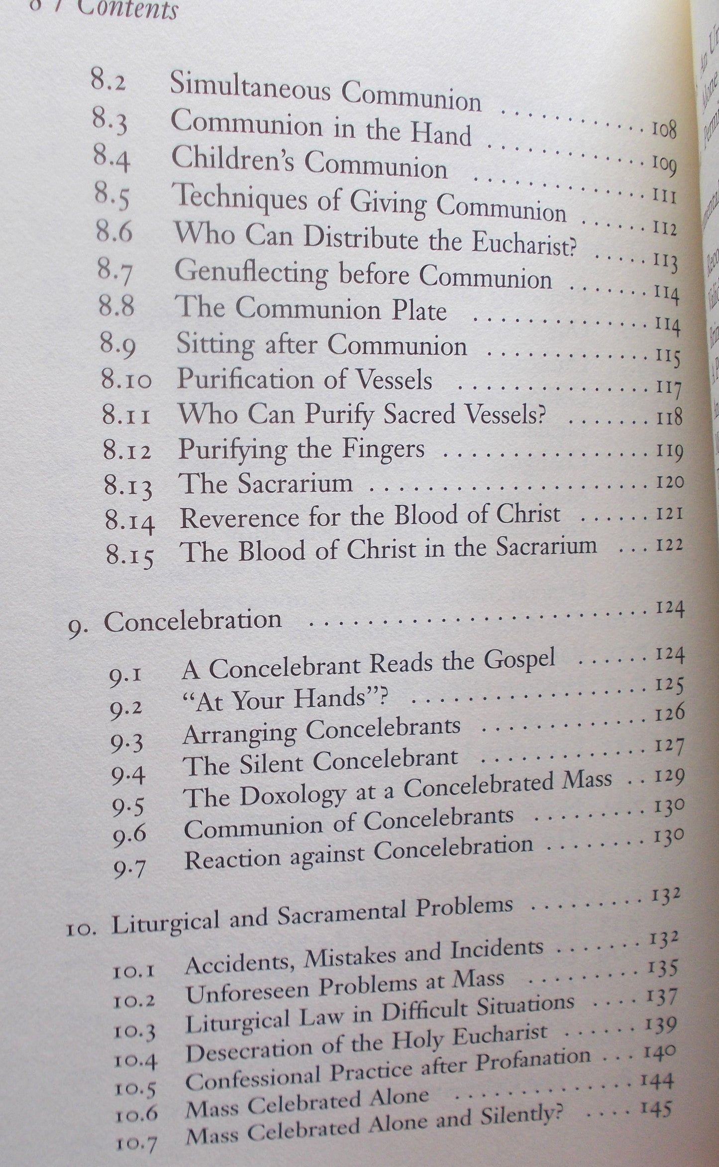 Liturgical Question Box : Answers to Common Questions about the Modern Liturgy