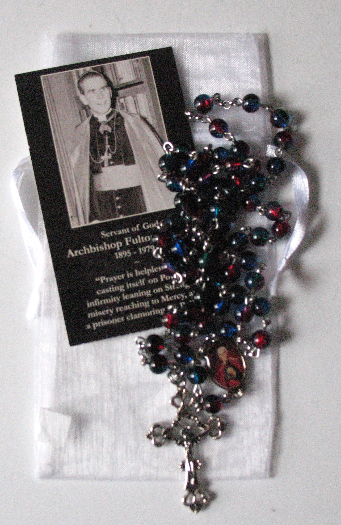Fulton J. Sheen Prayercard & Rosary